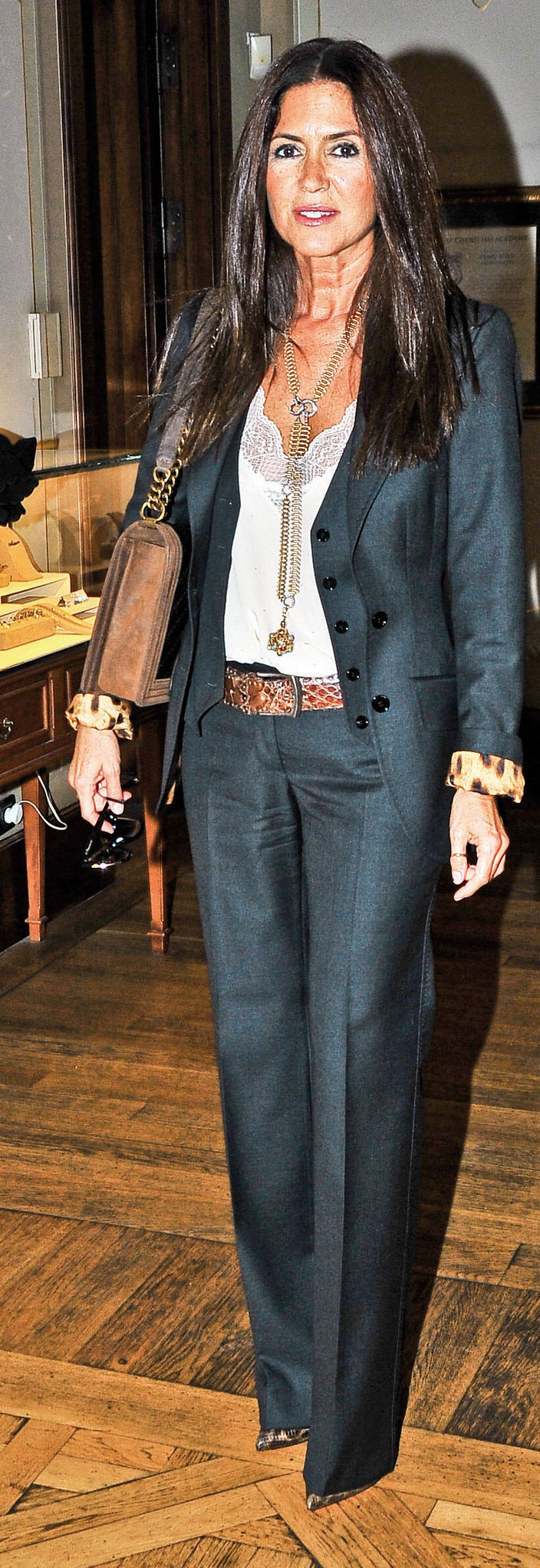 Koleksiyonunu tanıtmaya geldi