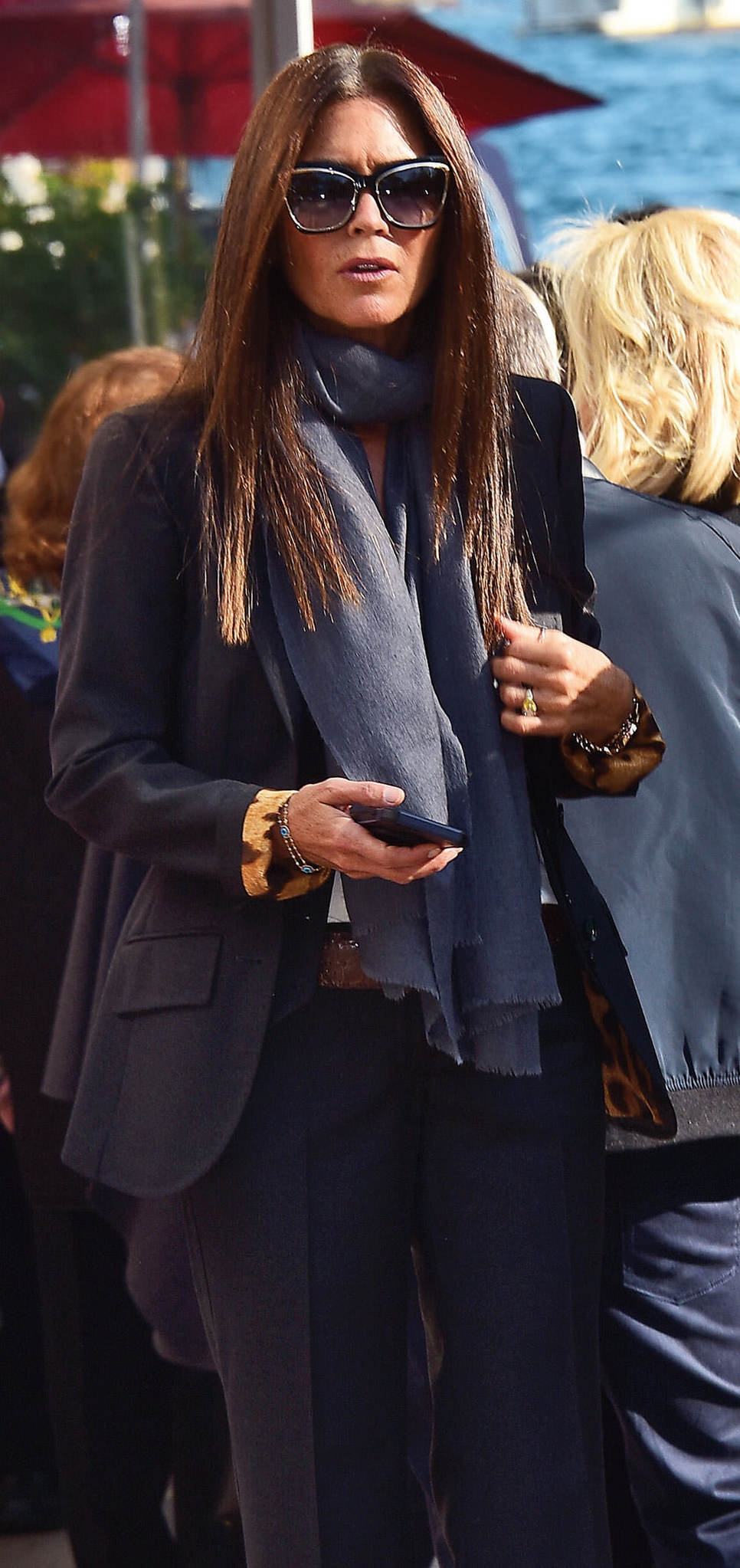 Gözyaşları içinde uğurlandı