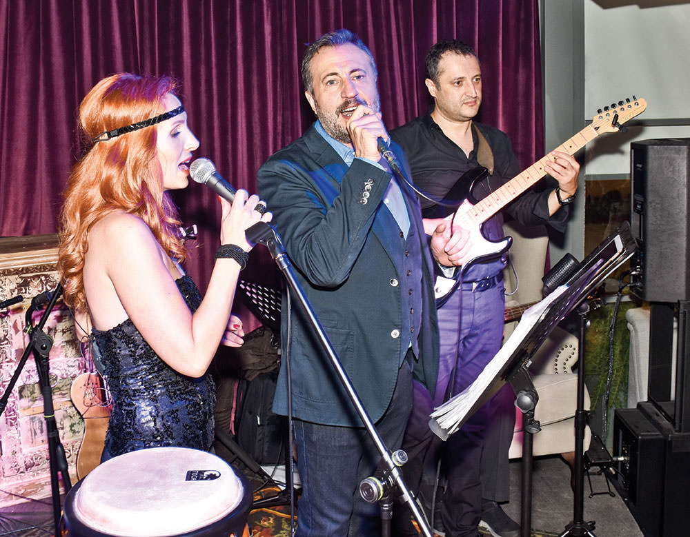 Serafına 'Vadi'ye indi