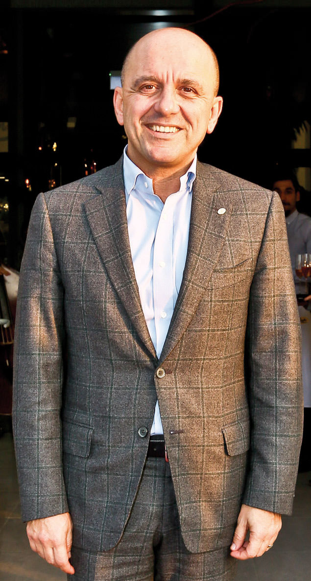 Serafına 'Vadi'ye indi