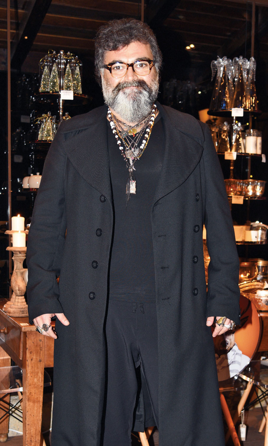 Eğlenceli bir partiyle açıldı