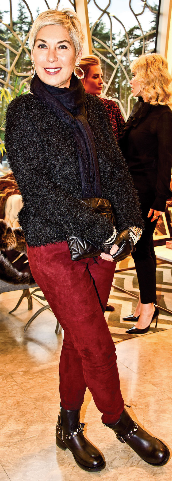 Yeni markası için davet verdi