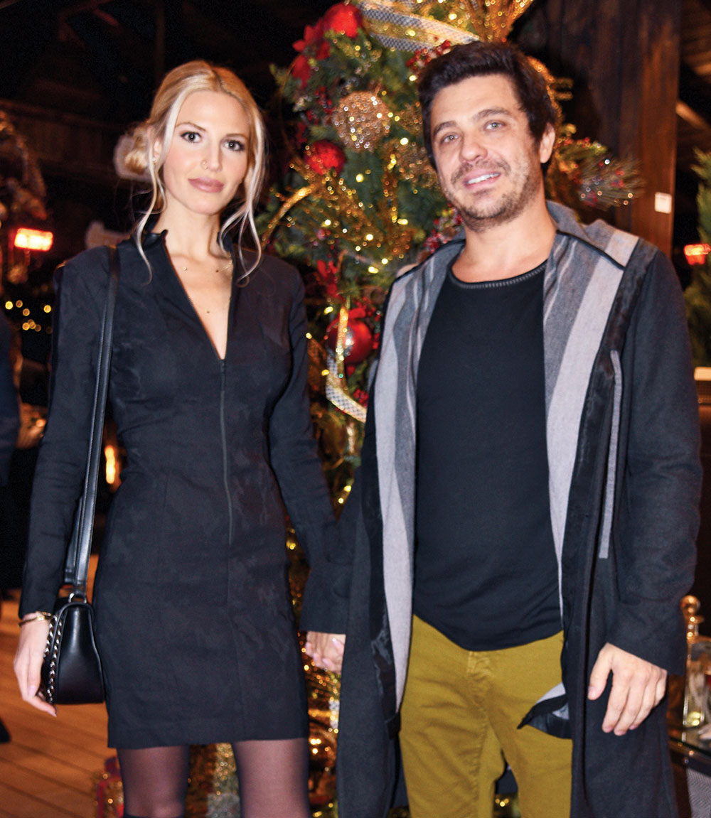 Eğlenceli bir partiyle açıldı