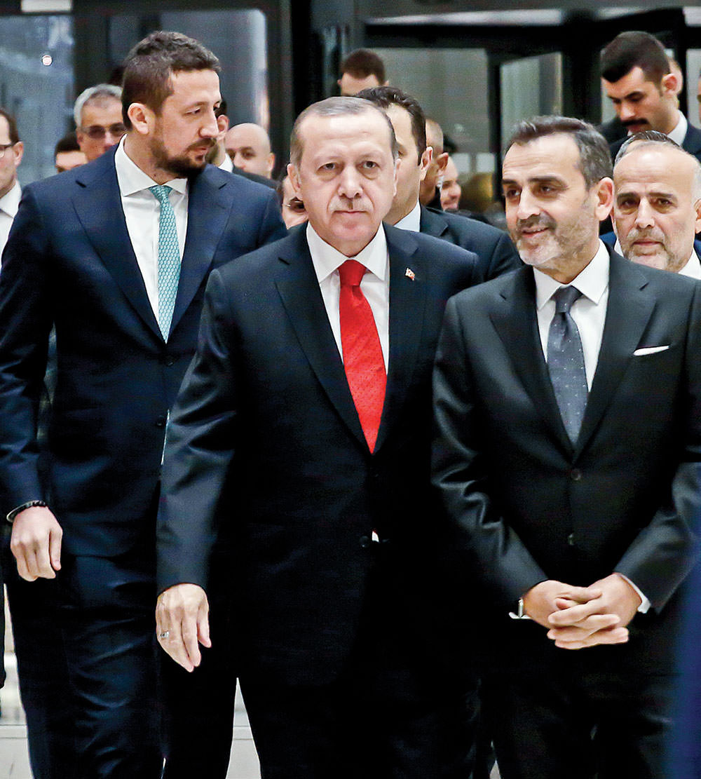 Genç çift için görkemli düğün 