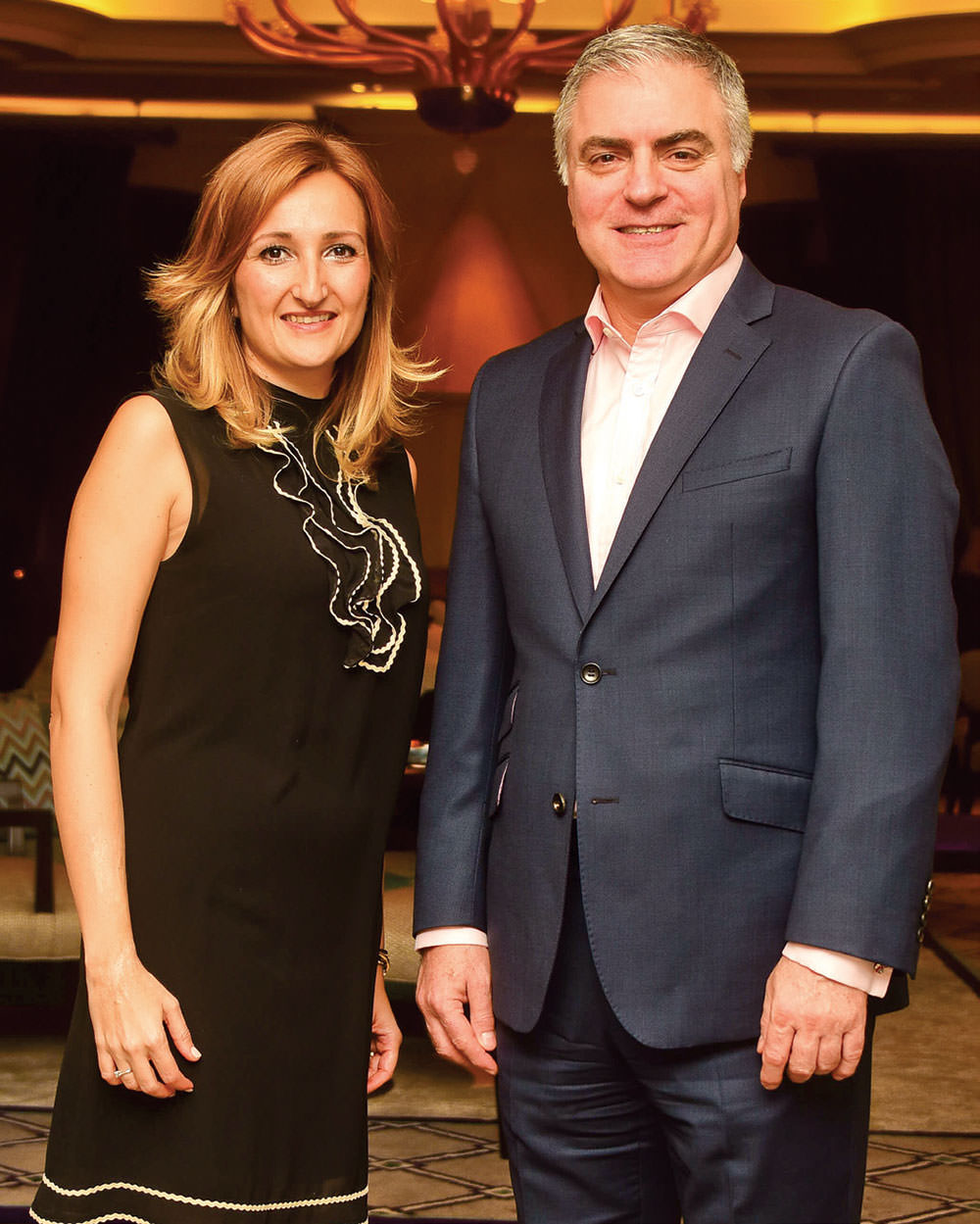 Altından hayat ağacı tasarladı