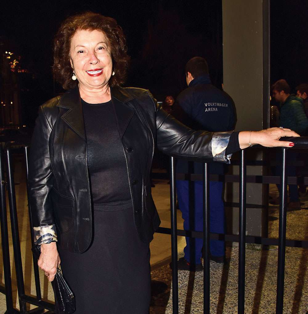 Fransız divadan Türk şarkıları