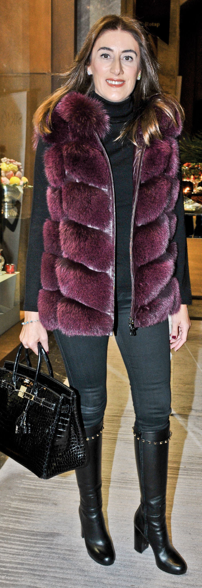 İlk koleksiyona renkli tanıtım 