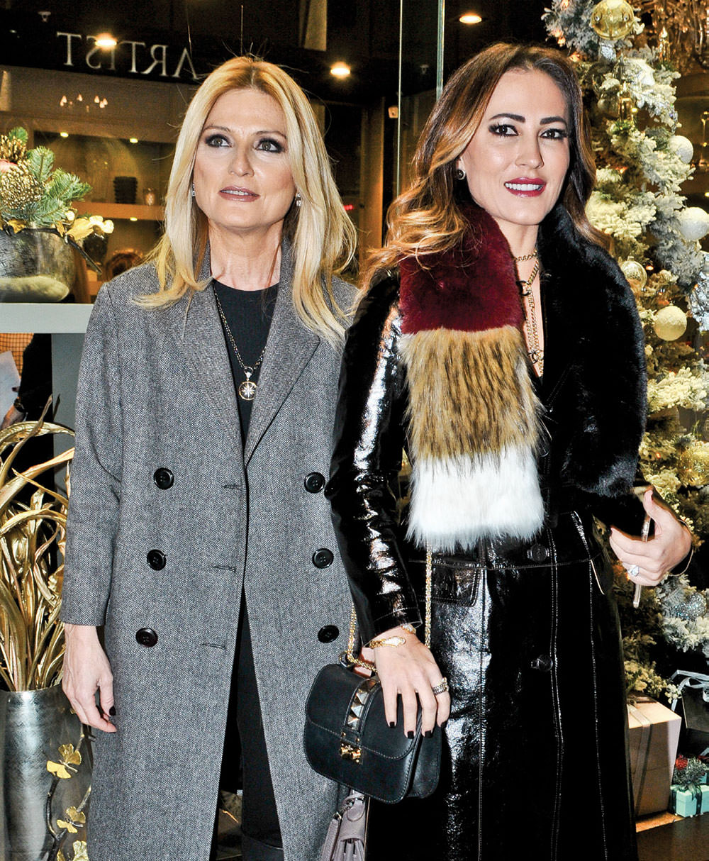 İlk koleksiyona renkli tanıtım 