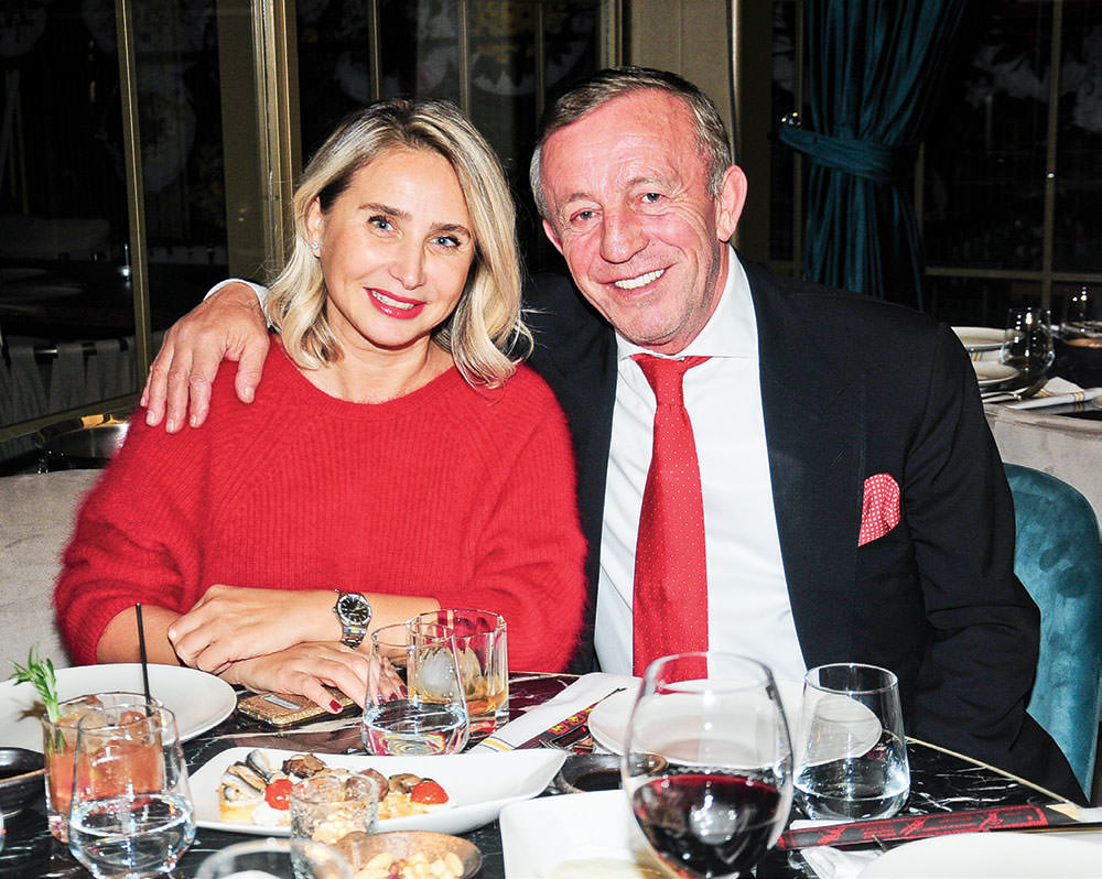 Ünlü isimler açılışta bir araya geldi