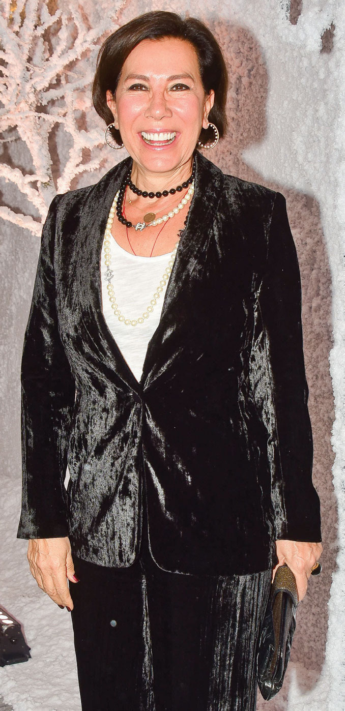 İlk organizasyonunu  kendisi için yaptı