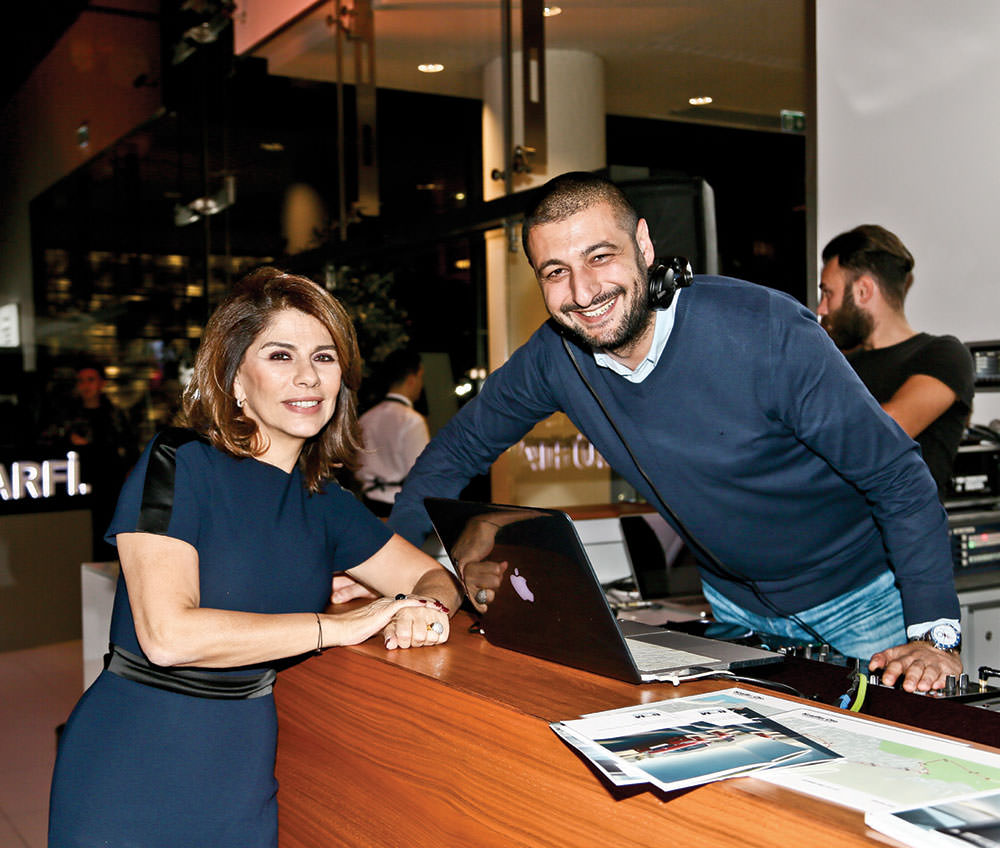 Yeni showroom'da yeni model tanıtıldı