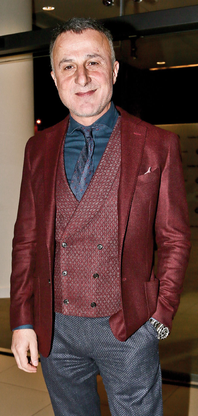 Yeni showroom'da yeni model tanıtıldı