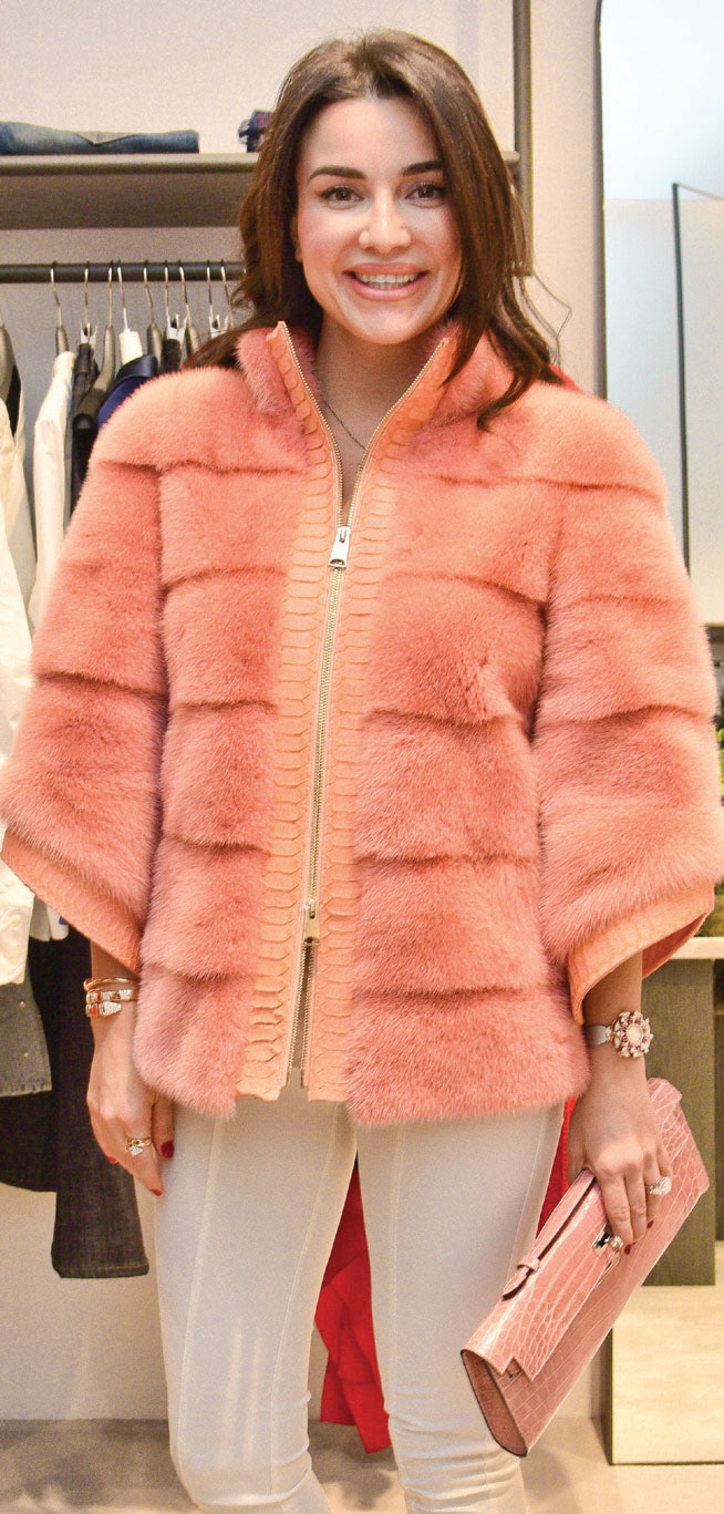 İkinci mağaza Saray'da 