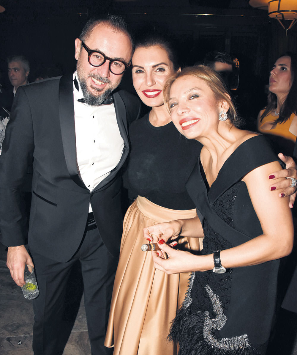 Sanat ve cemiyet dünyası bir arada