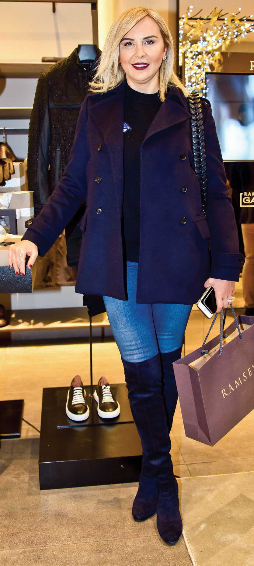 Eşlerine hediye seçtiler