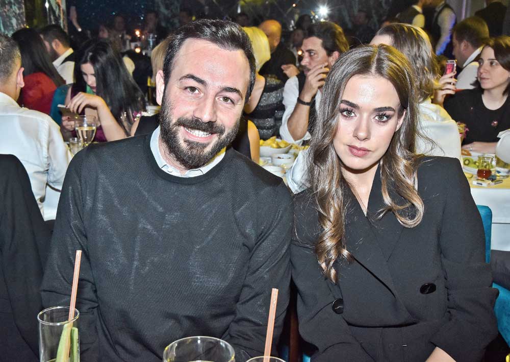 Ebru gündeş ile erken kutlama