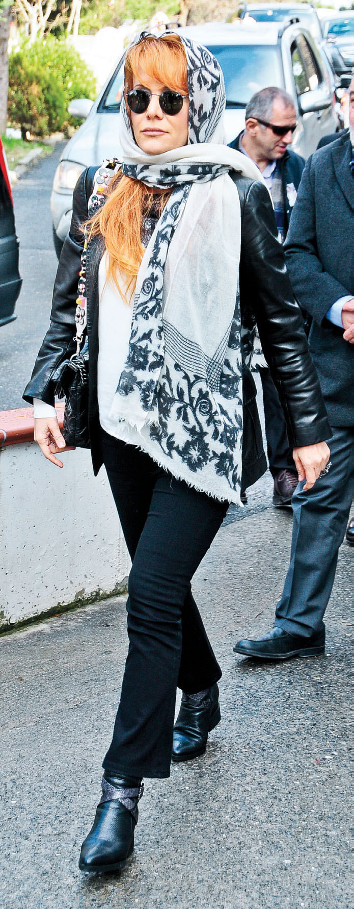 Son yolculuğuna uğurlandı