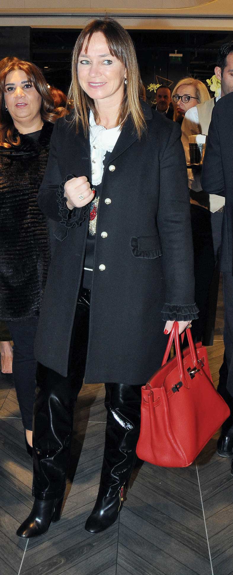 Yeni nesil mağazaya görkemli açılış 