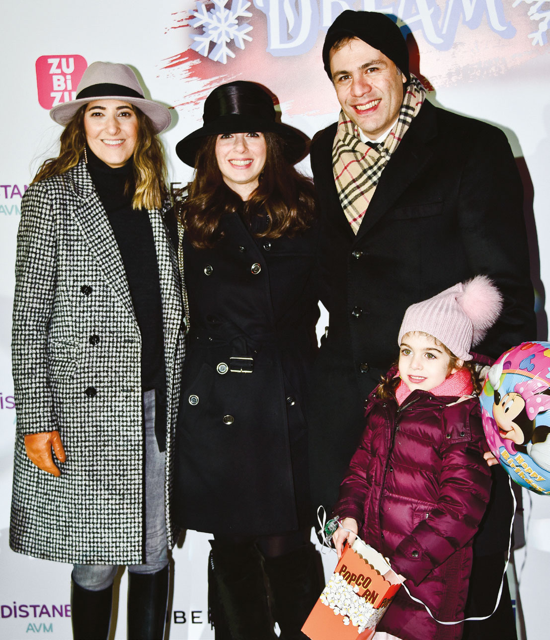 Ünlü isimler açılışta buluştu