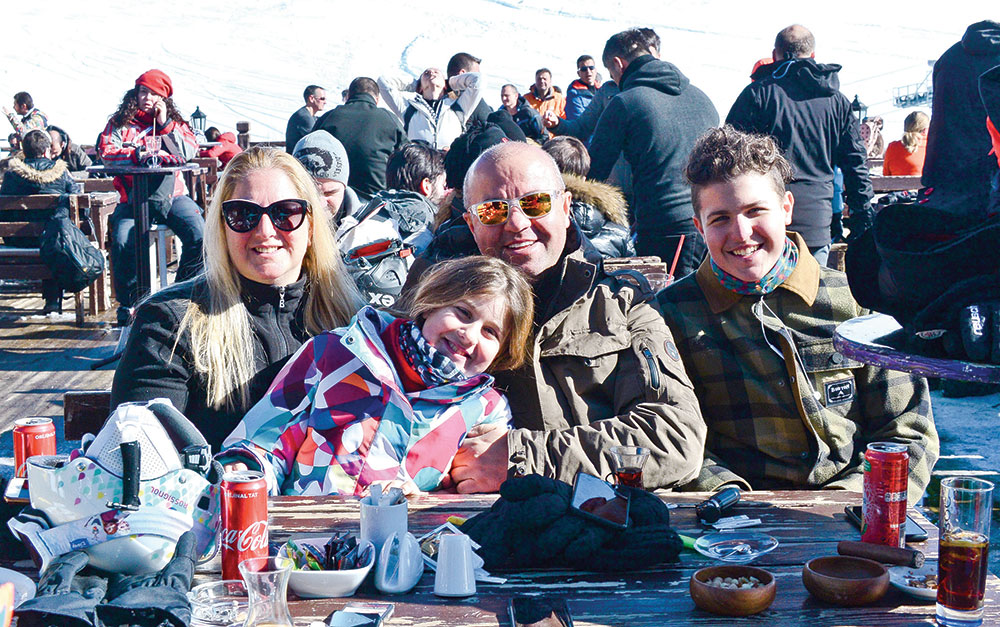 'Beyaz Cennet'te kayak keyfi