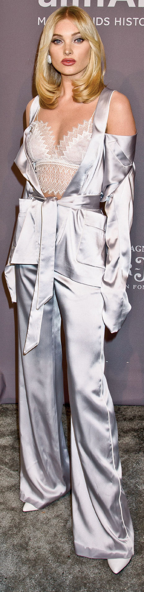 Yardım galasında şıklık yarışı