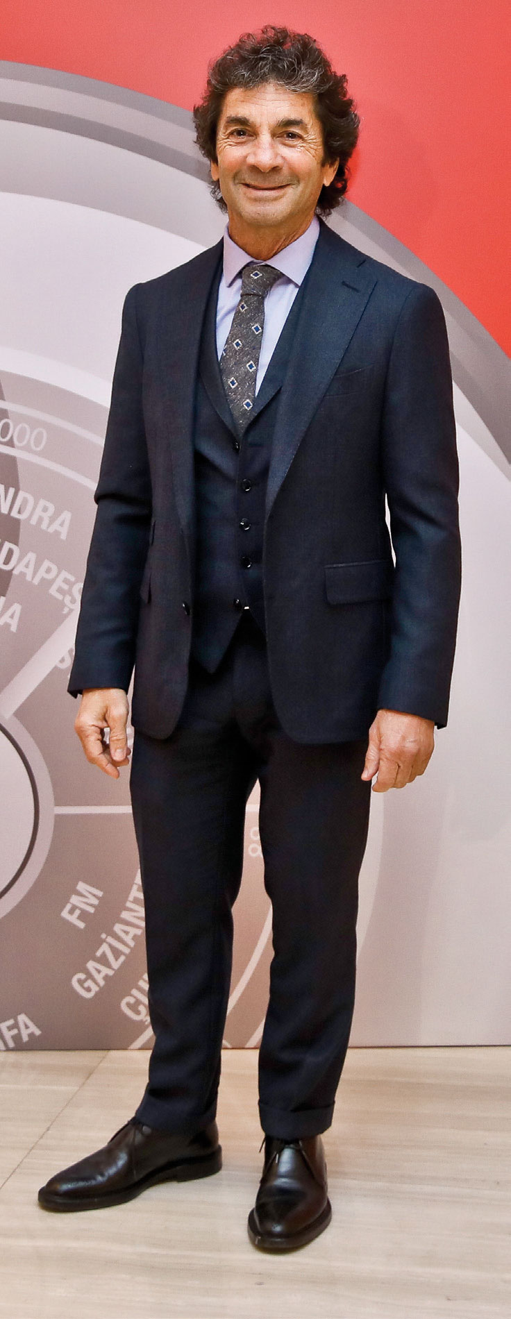 Radyonun gücüne dikkat çektiler