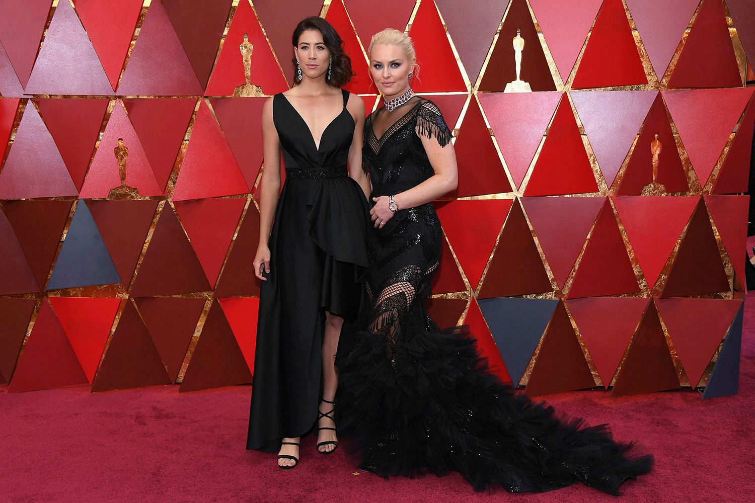 Kırmızı halıda şıklık yarışı