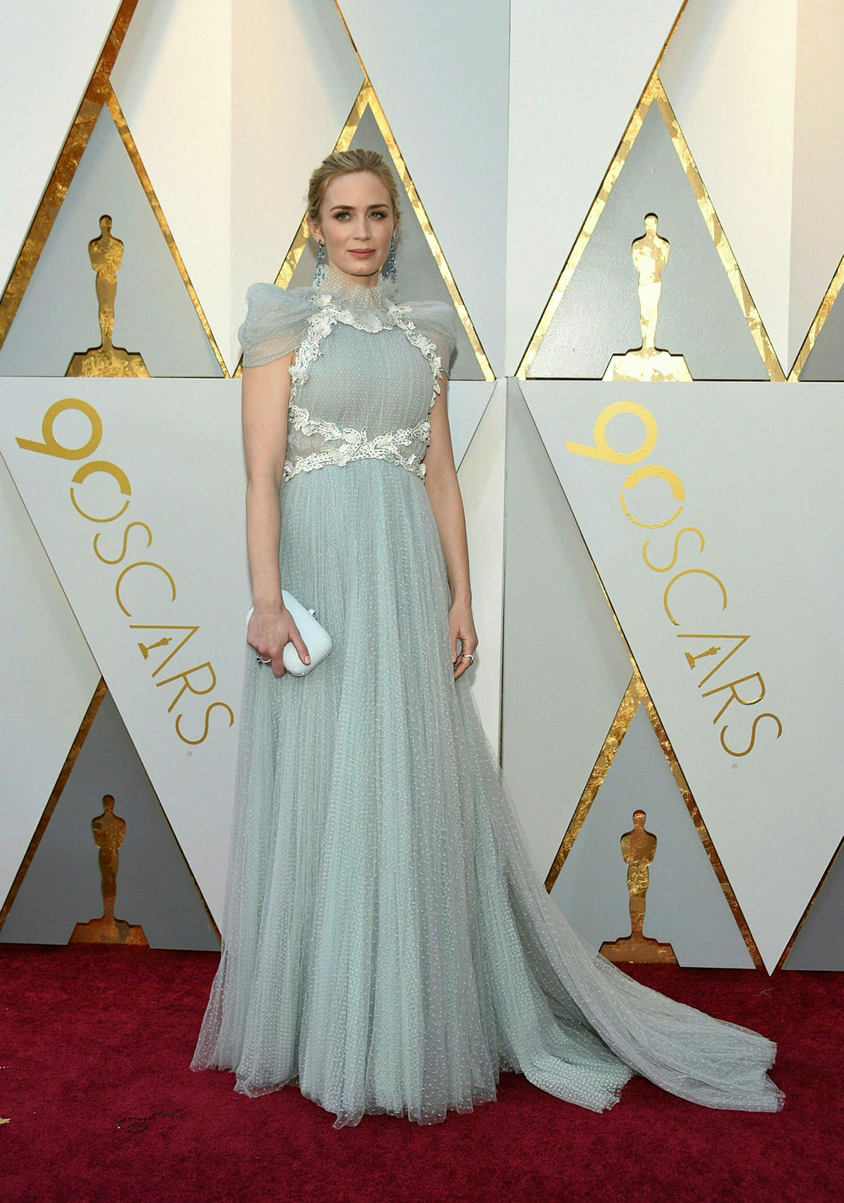 Kırmızı halıda şıklık yarışı