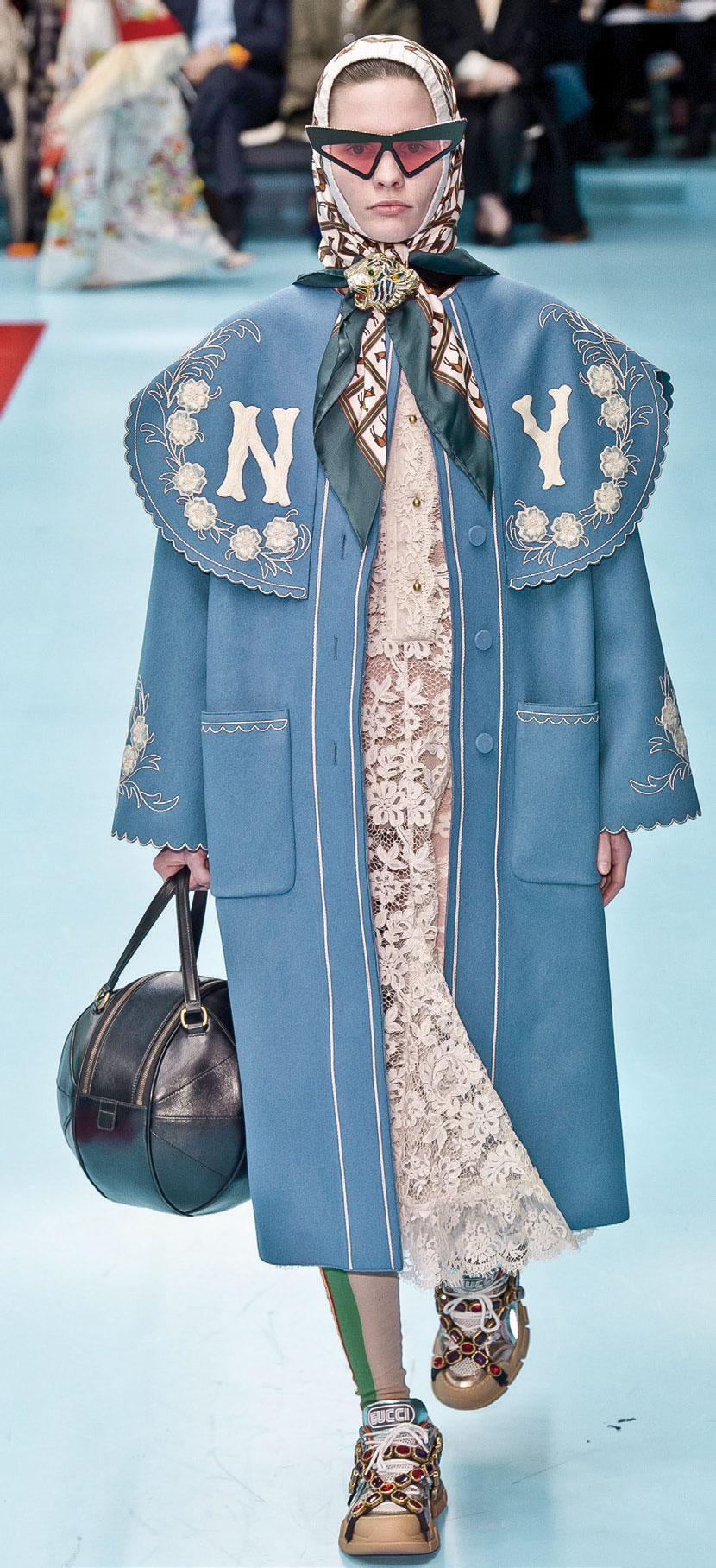 Milano'da kadın gücü dikkat çekti