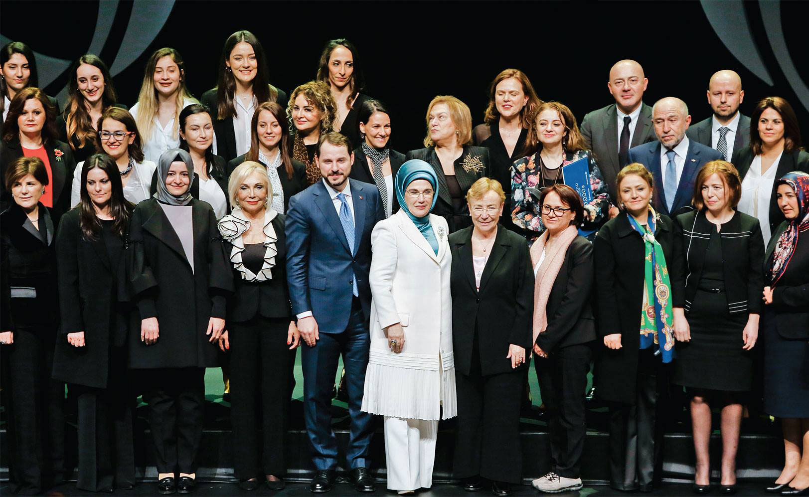 Türkiye'ye enerji veren kadınlar ödüllendirildi