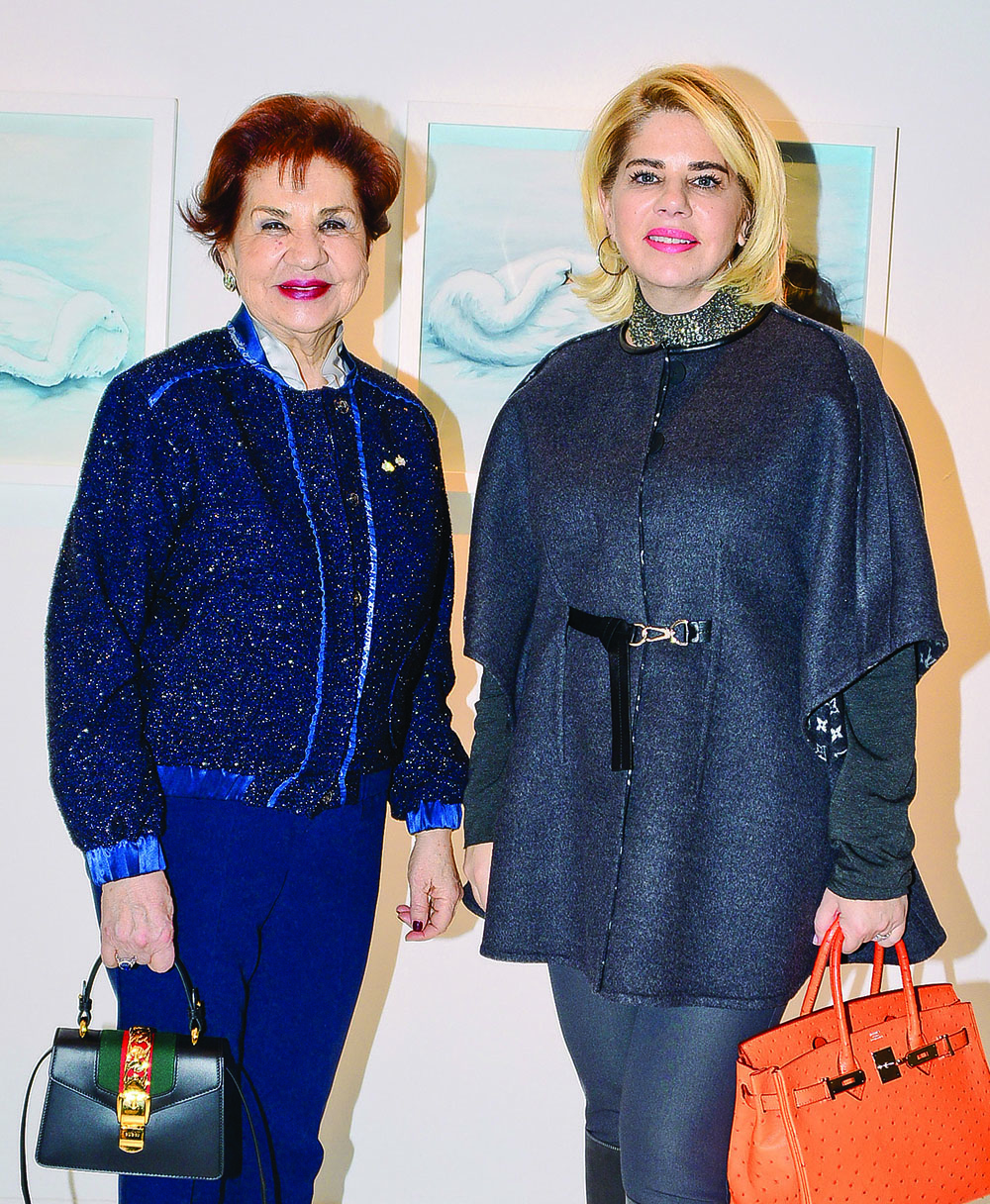 Sanat tutkunları sergide buluştu