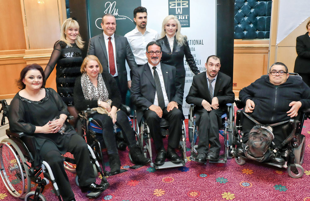 Canlı müzik eşliğinde defile