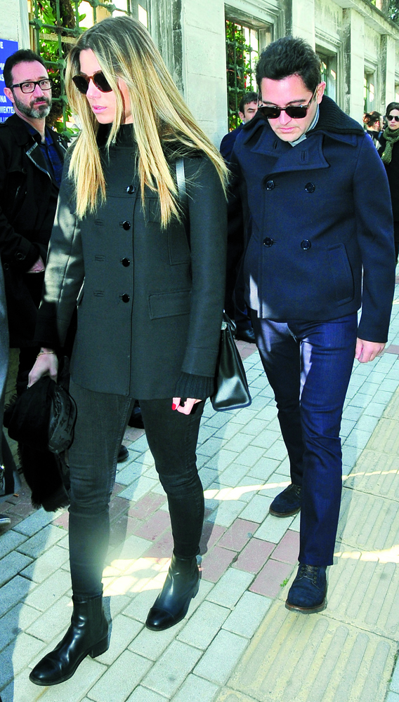 Gözyaşları içinde uğurlandılar