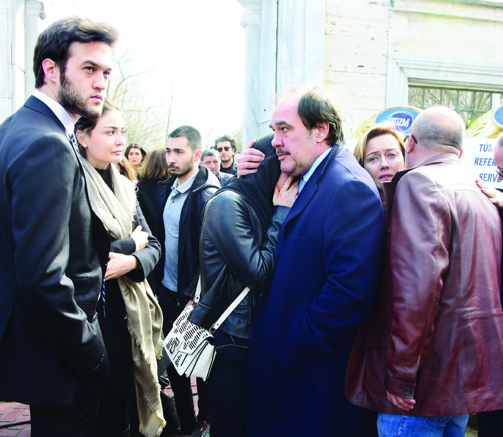 Gözyaşlarına boğuldular