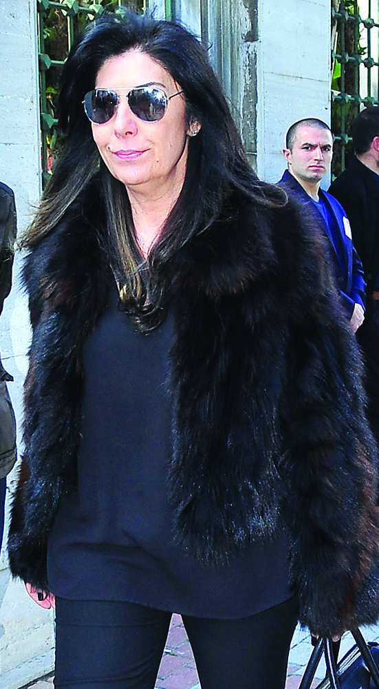 Gözyaşları içinde uğurlandılar