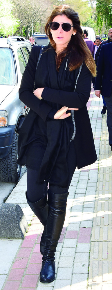 Gözyaşları içinde uğurlandılar