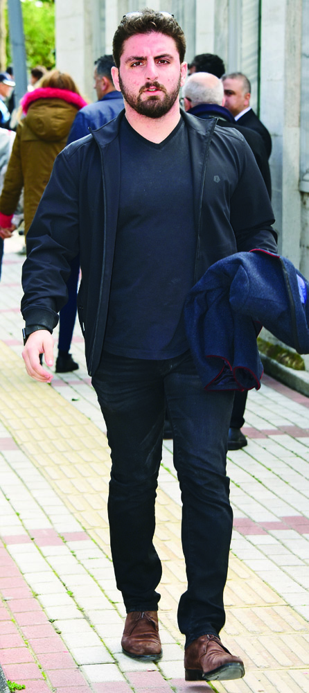 Gözyaşları içinde uğurlandılar