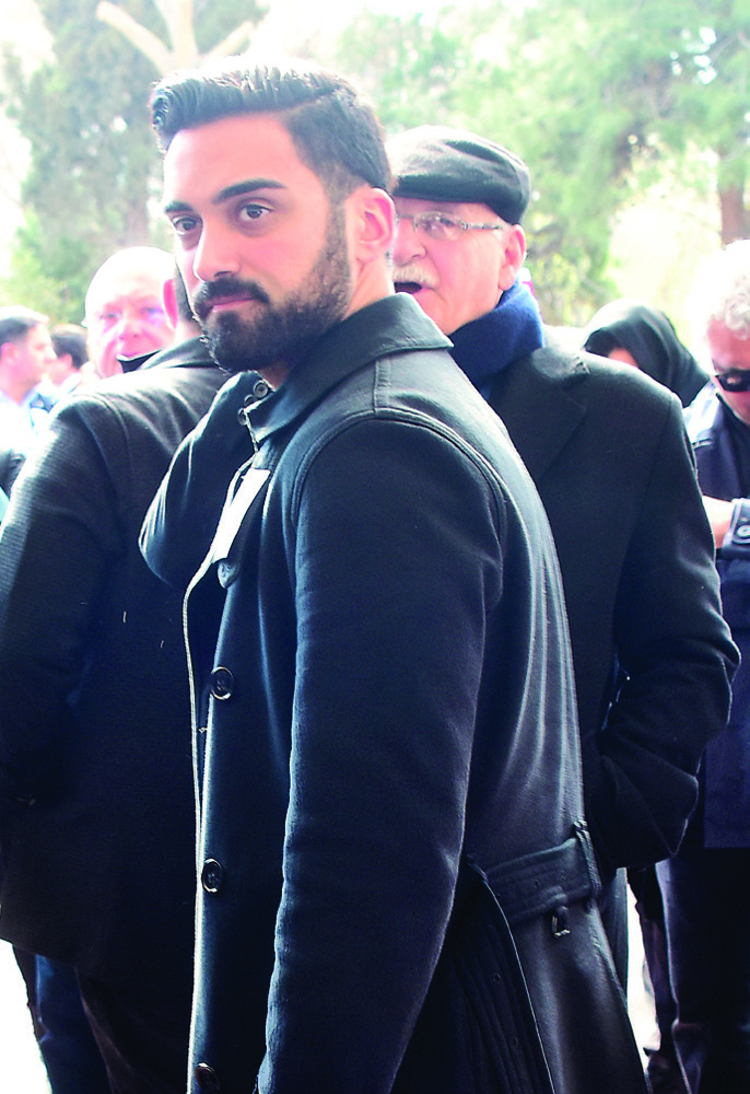 Gözyaşları içinde uğurlandılar