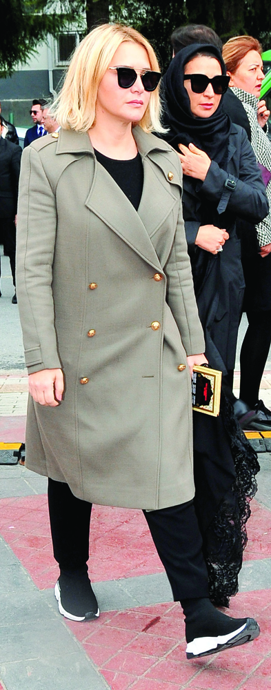 Gözyaşları içinde uğurlandılar