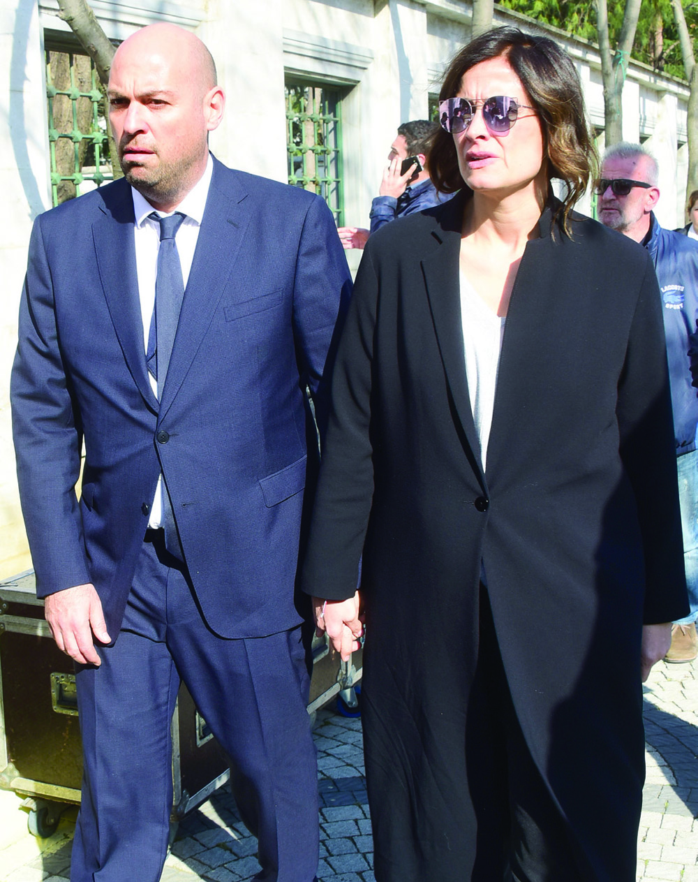 Gözyaşlarına boğuldular