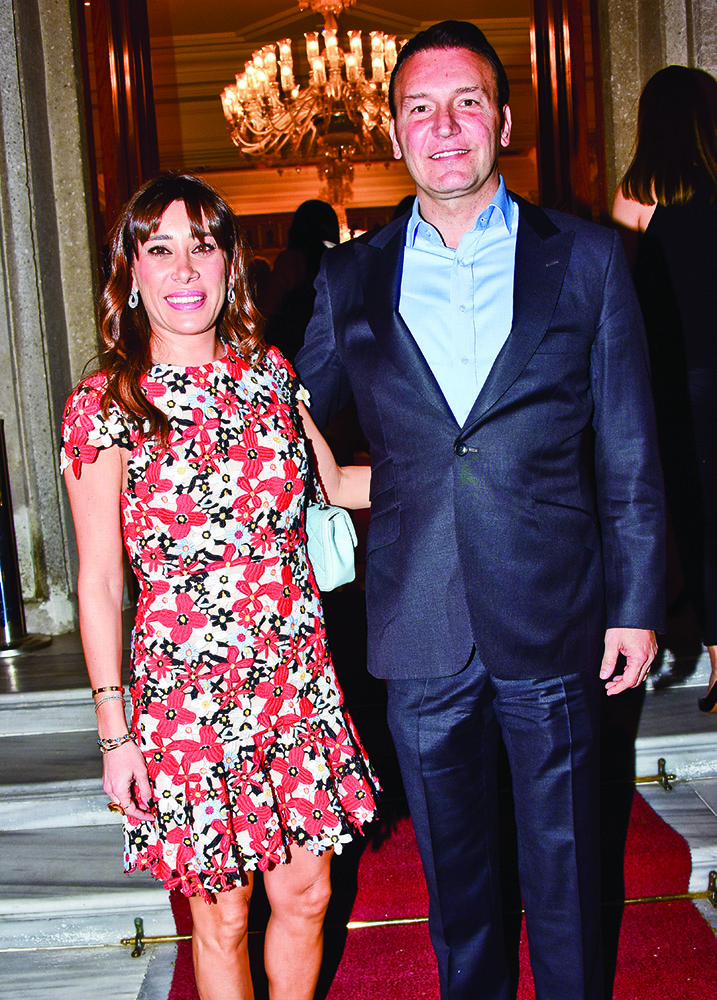 Podyumda renklerin dansı