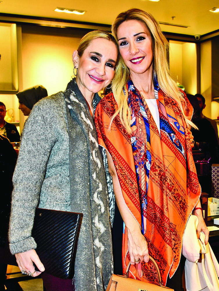 Şık davette buluştular