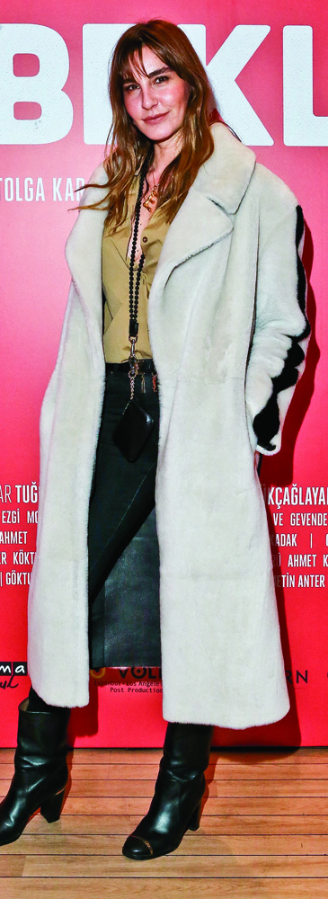 'Kelebekler' için renkli gala