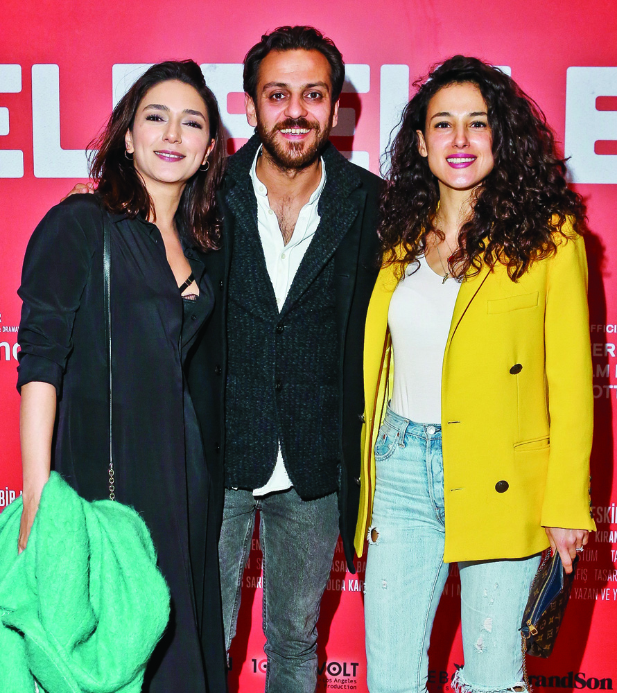 'Kelebekler' için renkli gala