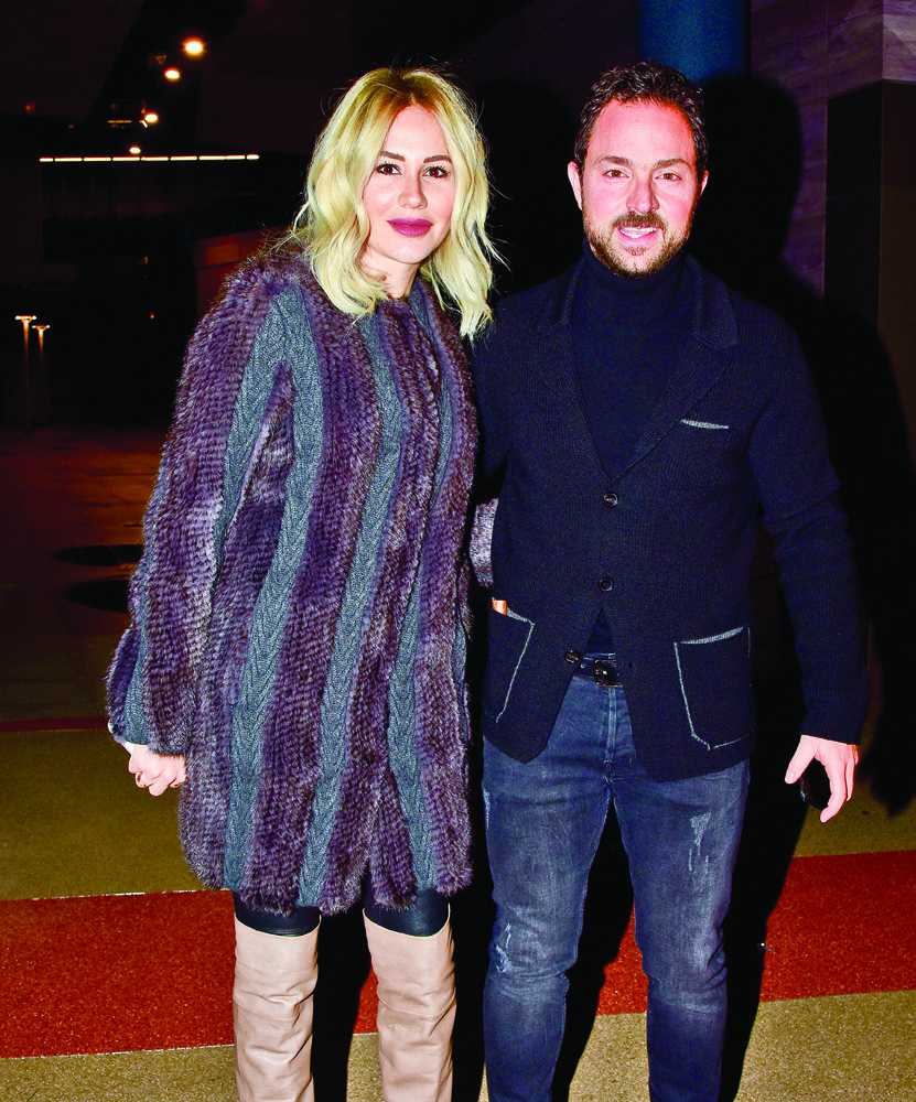 Yeni kitabını davetle tanıttı