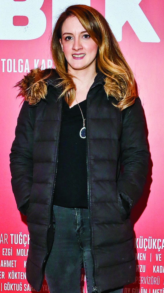 'Kelebekler' için renkli gala