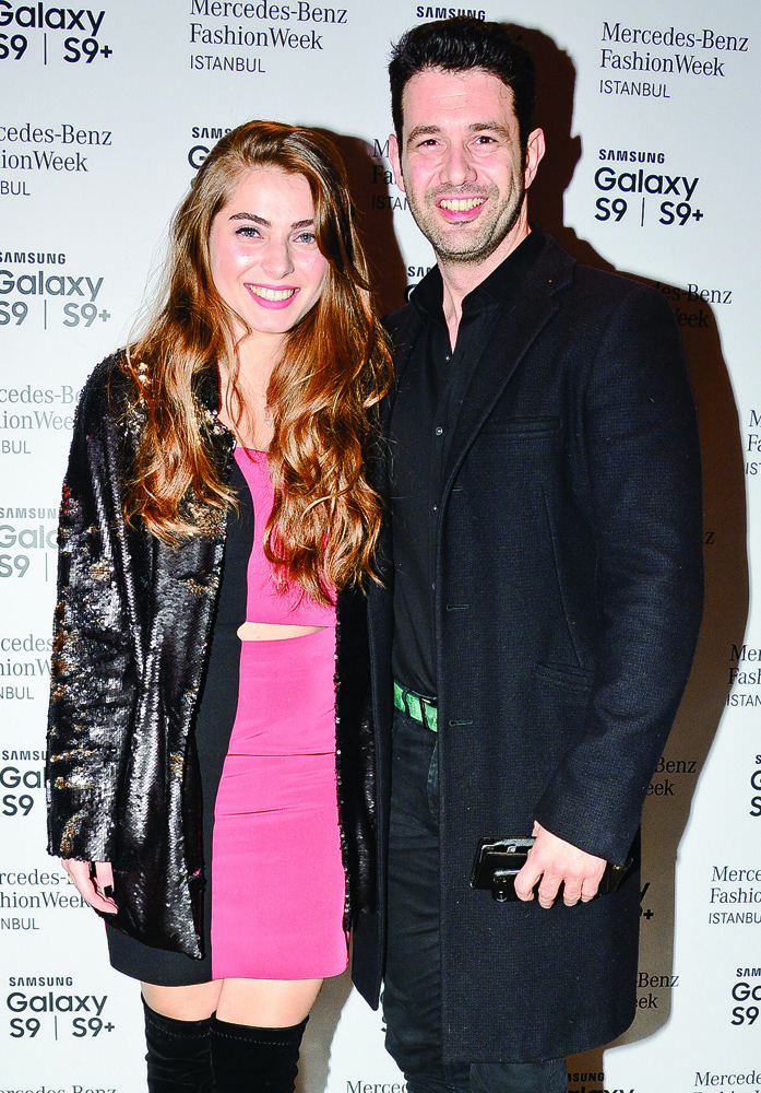 11. sezon renkli partiyle açıldı