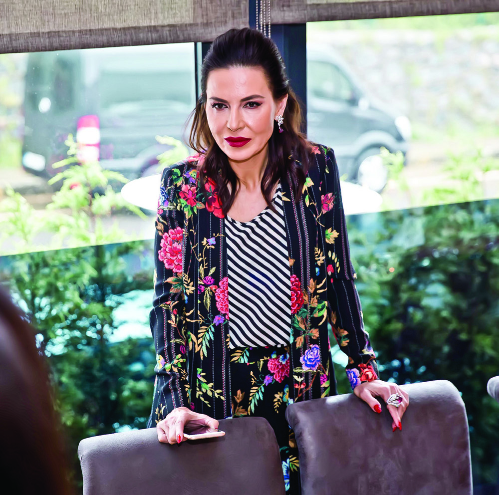 Dostlarıyla yeni yaşını kutladı