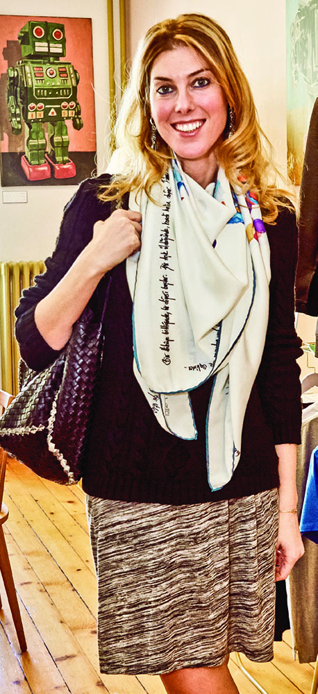 Yeni mekana şık davet