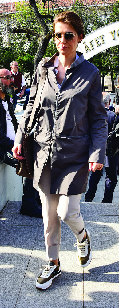 Son yolculuğuna uğurlandı